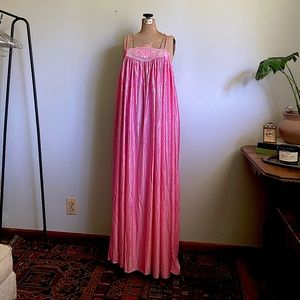 Vintage Lily Of France sleepwear night gown
